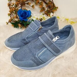 Womens Fashion Sneakers  